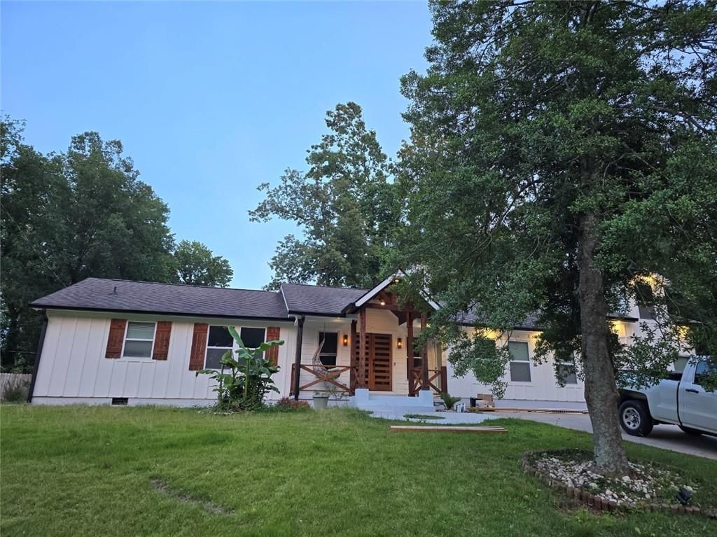 Photo of 2820 Lullwater Drive, Gainesville, GA 30506 (MLS # 7786248)