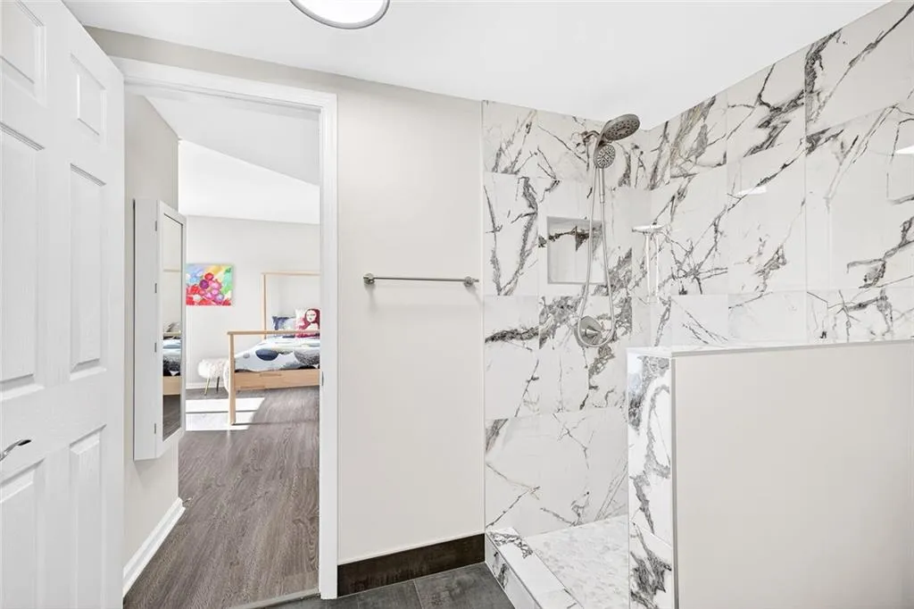 Atlanta, Georgia 30309, United States, 2 Bedrooms Bedrooms, ,2 BathroomsBathrooms,Residential,Active,225157