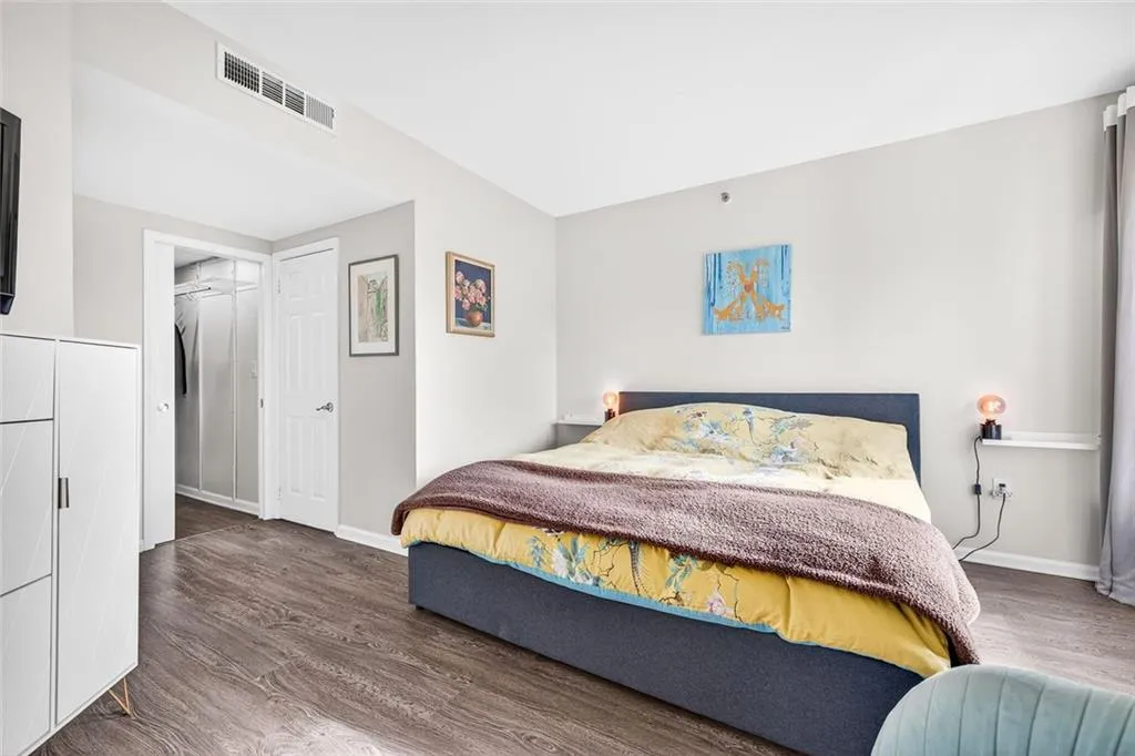 Atlanta, Georgia 30309, United States, 2 Bedrooms Bedrooms, ,2 BathroomsBathrooms,Residential,Active,225157