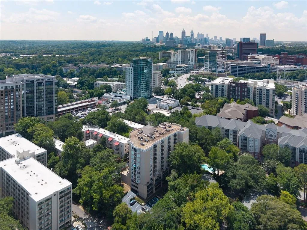 Atlanta, Georgia 30309, United States, 2 Bedrooms Bedrooms, ,2 BathroomsBathrooms,Residential,Active,225157