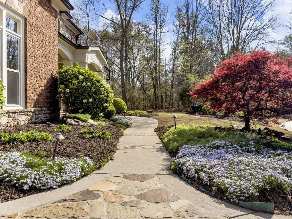 2279 Weeping Oak Drive
