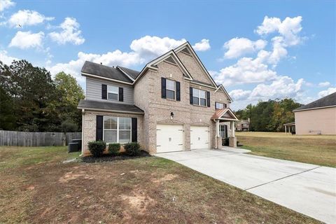 A home in Fairburn