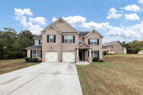 A home in Fairburn