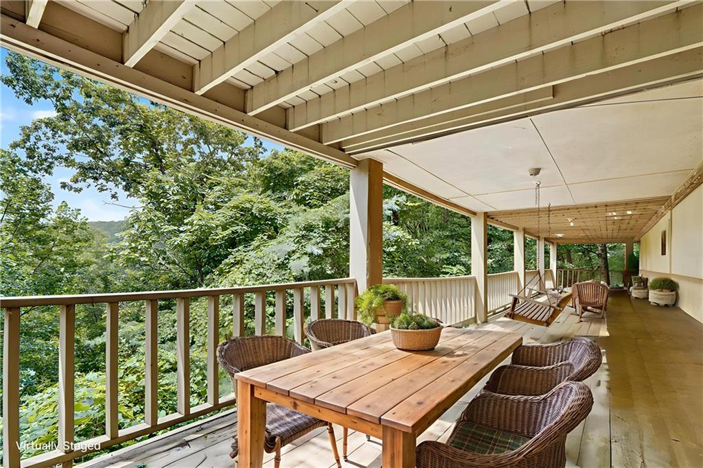 1091 Deer Run Ridge