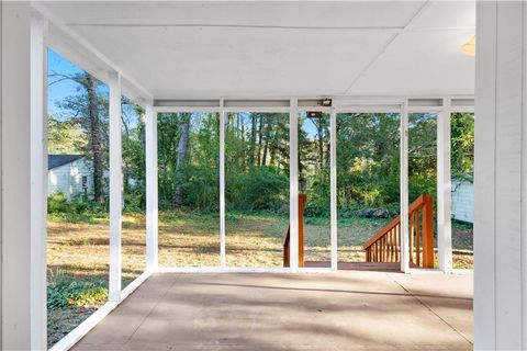 A home in Powder Springs