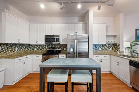 Condo For Rent - 5300 Peachtree Road #0501<br/> Dekalb County, Chamblee, GA 30341