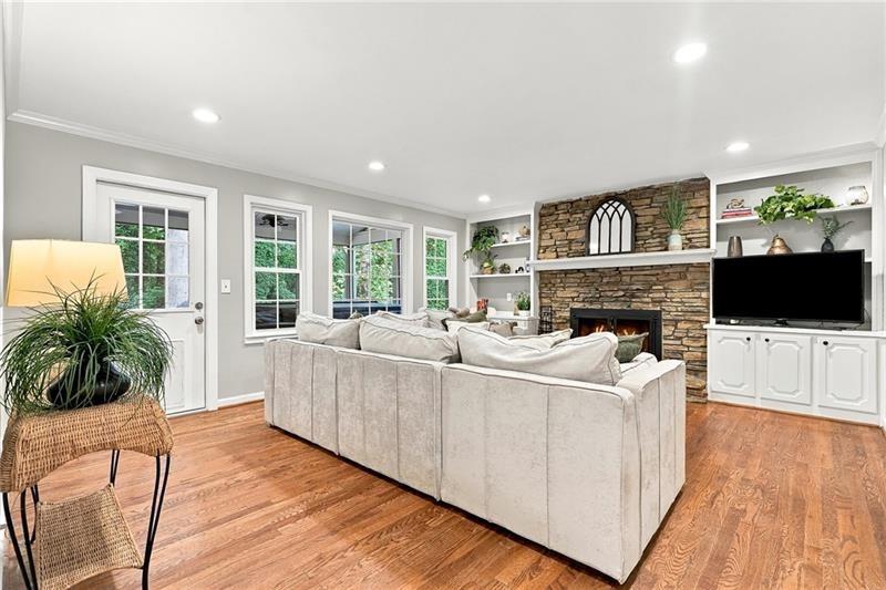2569 Chimney Springs Drive