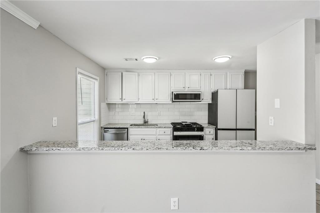 4322 Idlewood Lane, Tucker, Georgia image 10