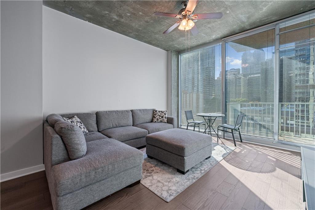 400 W Peachtree NW Street 1009