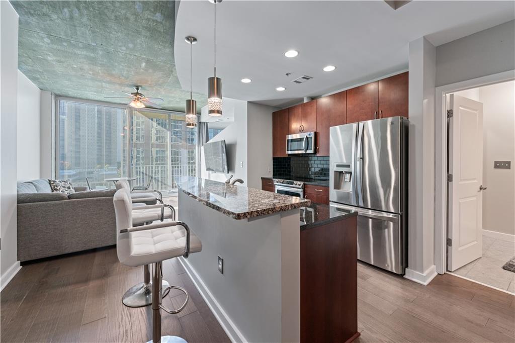 400 W Peachtree NW Street 1009