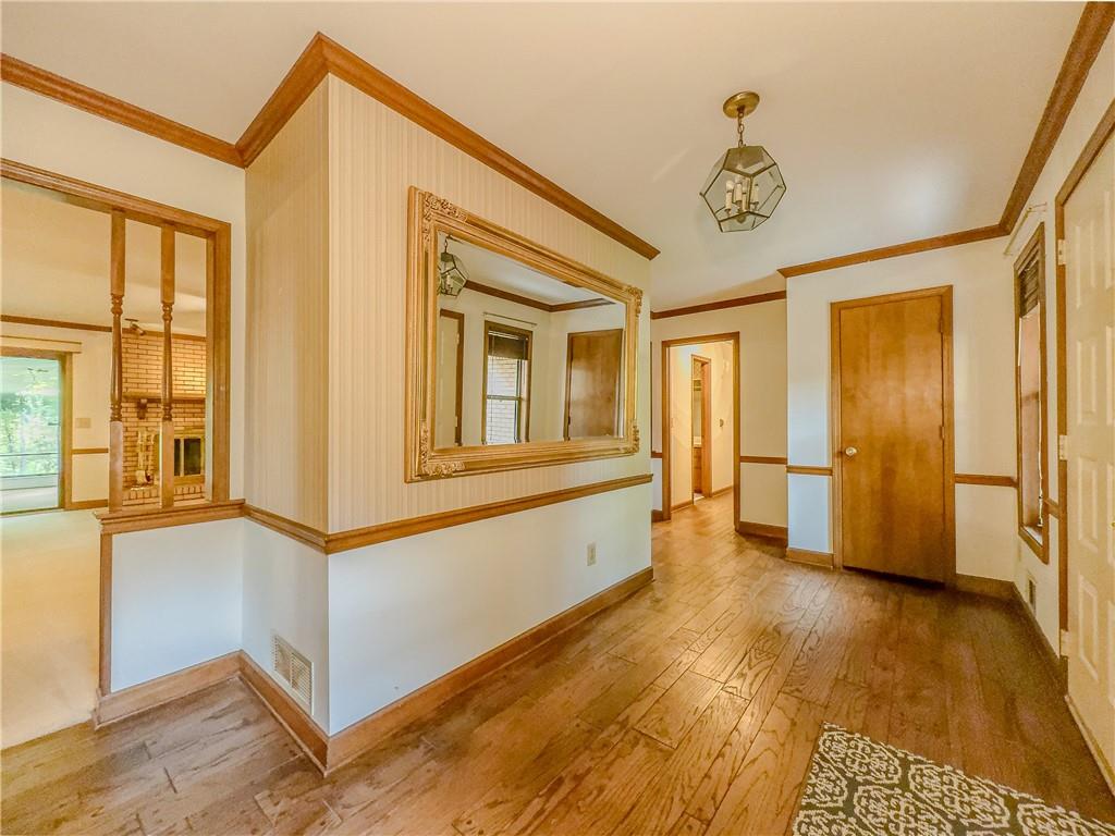 3809 Cotswold Drive, Lilburn, Georgia image 4