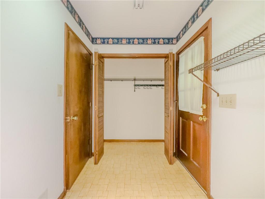 3809 Cotswold Drive, Lilburn, Georgia image 20
