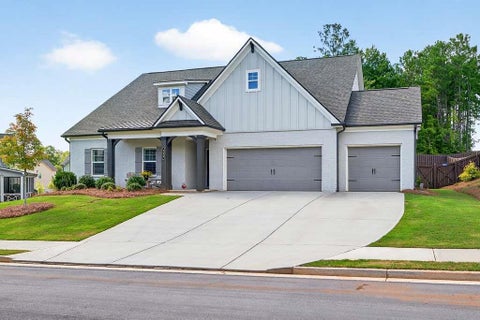 Homes For Sale - 229 Brant Circle<br/> Jefferson, GA 30549