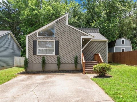 4679 CANDLEWYCK Way Buford GA 30518