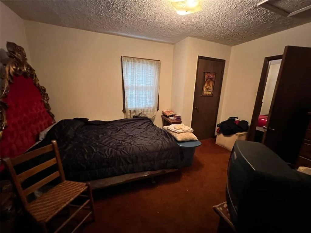 Gainesville, Georgia 30501, United States, 3 Bedrooms Bedrooms, ,1 BathroomBathrooms,Residential,Pending,212008