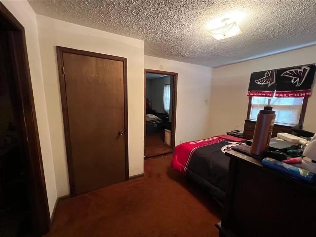 Gainesville, Georgia 30501, United States, 3 Bedrooms Bedrooms, ,1 BathroomBathrooms,Residential,Pending,212008