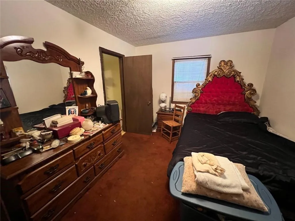 Gainesville, Georgia 30501, United States, 3 Bedrooms Bedrooms, ,1 BathroomBathrooms,Residential,Pending,212008