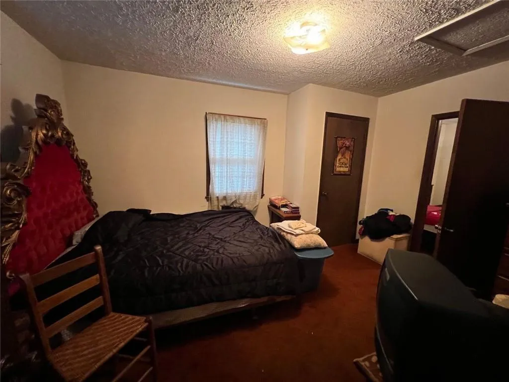 Gainesville, Georgia 30501, United States, 3 Bedrooms Bedrooms, ,1 BathroomBathrooms,Residential,Pending,212008