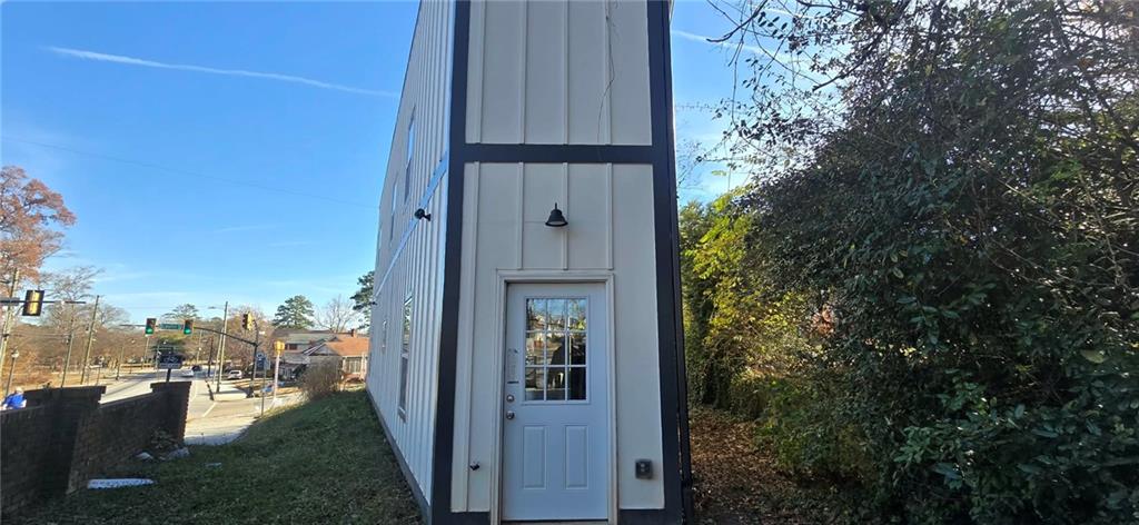 125 Laurel Avenue SW