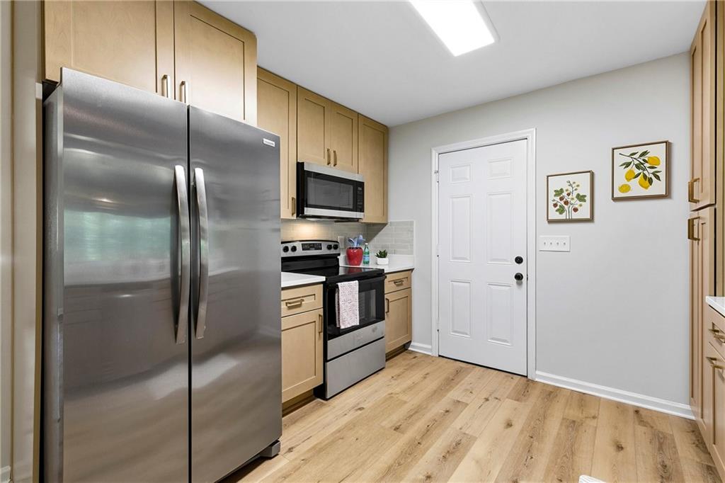 4661 Spring Ridge Drive