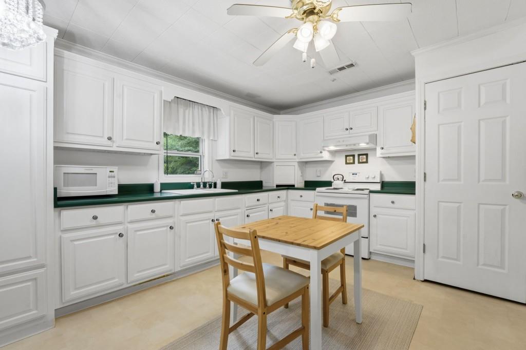 181 Cedar Creek Road NW
