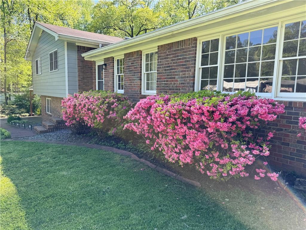 385 Vineyard Drive, Marietta, Georgia image 5