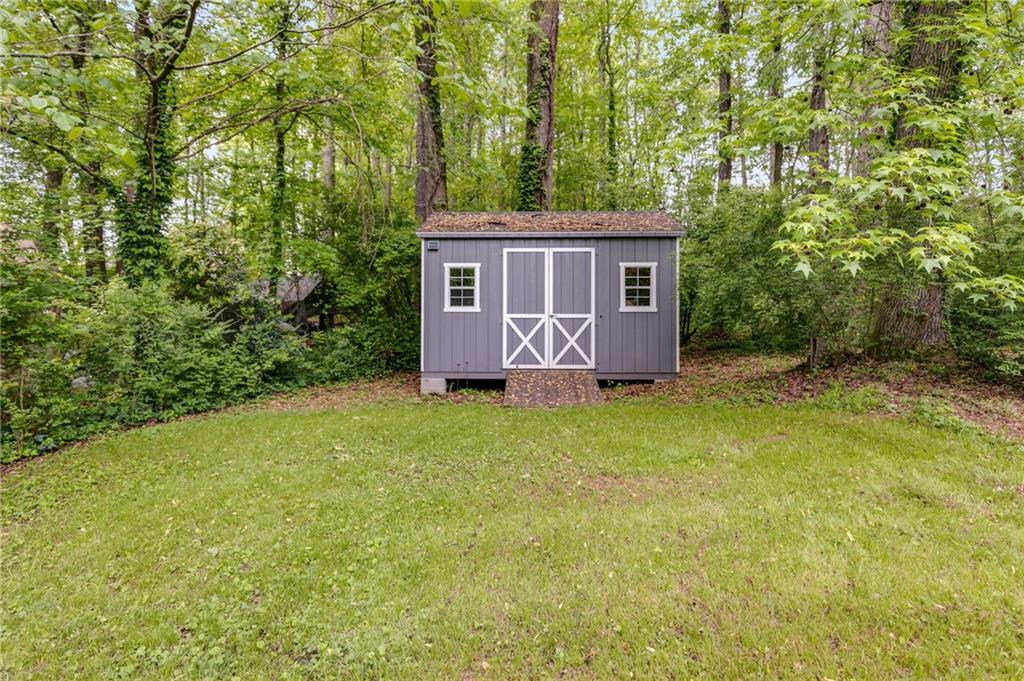 385 Vineyard Drive, Marietta, Georgia image 38