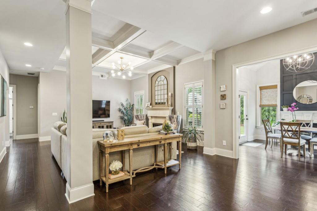 Mabry Manor - Residential