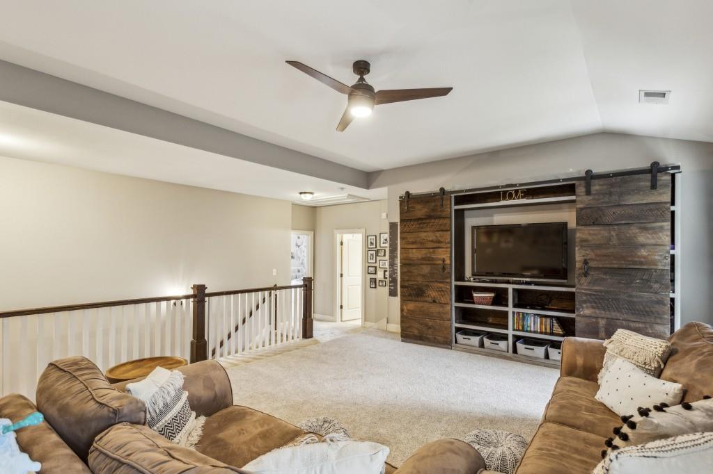 Mabry Manor - Residential