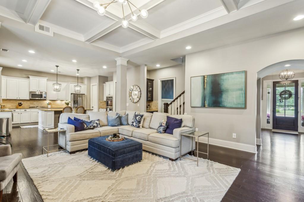 Mabry Manor - Residential