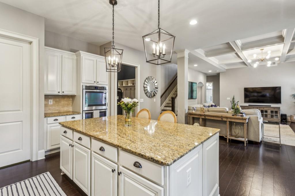 Mabry Manor - Residential