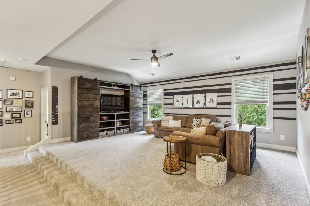 Mabry Manor - Residential