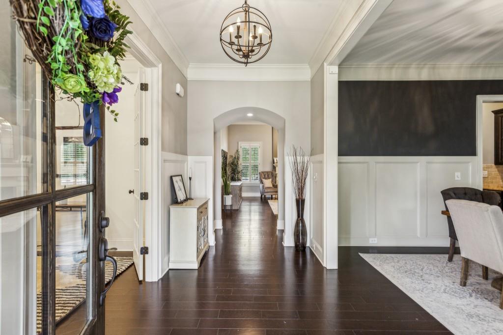 Mabry Manor - Residential