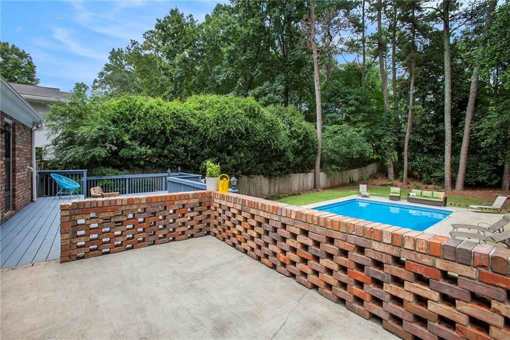 5513 N Peachtree Road, Dunwoody, Georgia image 38