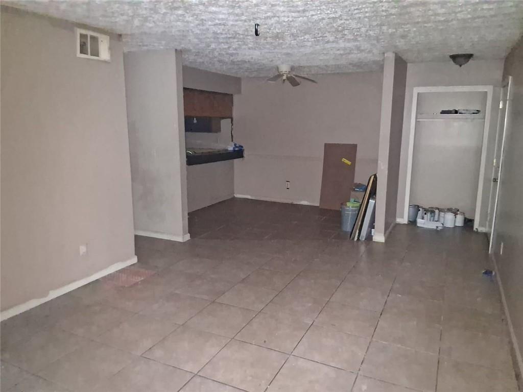 5918 Sutcliff Square