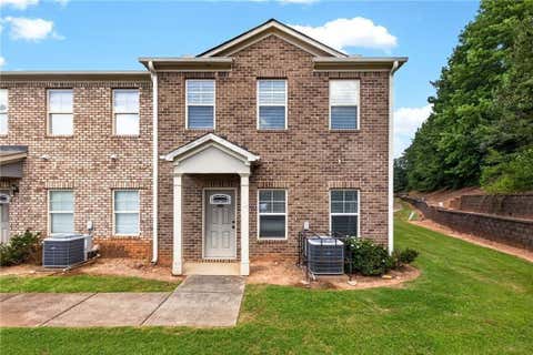 Townhouse For Sale - 7454 Pine Brook Road<br/> Stockbridge, GA 30281