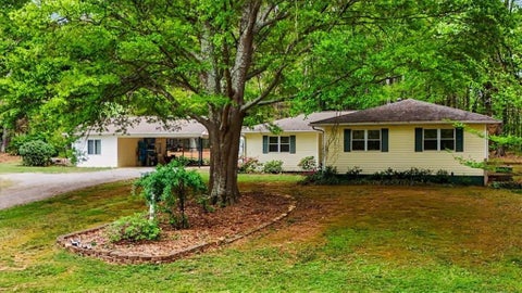 Homes For Sale - 1361 Villa Rica Road<br/> Powder Springs, GA 30127