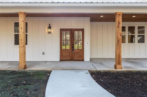 A home in Dawsonville