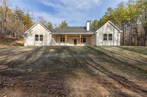 A home in Dawsonville