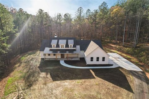 A home in Dawsonville