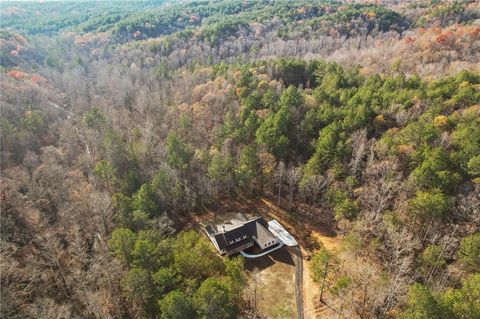 A home in Dawsonville