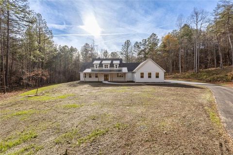 A home in Dawsonville