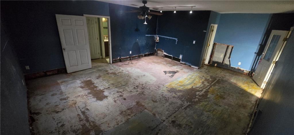 Victoria Downs - Residential