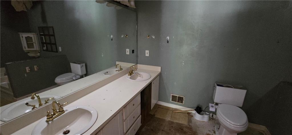 Victoria Downs - Residential