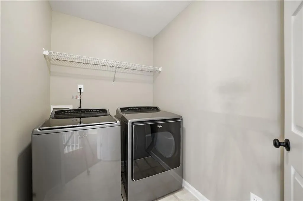 Smyrna, Georgia 30082, United States, 4 Bedrooms Bedrooms, ,3 BathroomsBathrooms,Residential,Active,198788