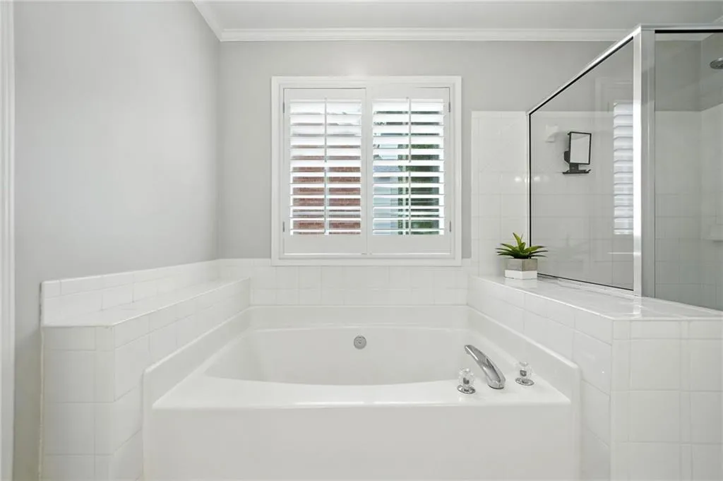 Smyrna, Georgia 30082, United States, 4 Bedrooms Bedrooms, ,3 BathroomsBathrooms,Residential,Active,198788