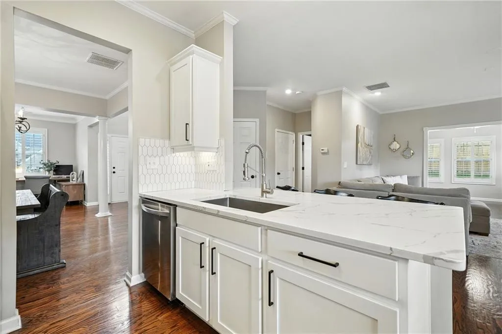 Smyrna, Georgia 30082, United States, 4 Bedrooms Bedrooms, ,3 BathroomsBathrooms,Residential,Active,198788