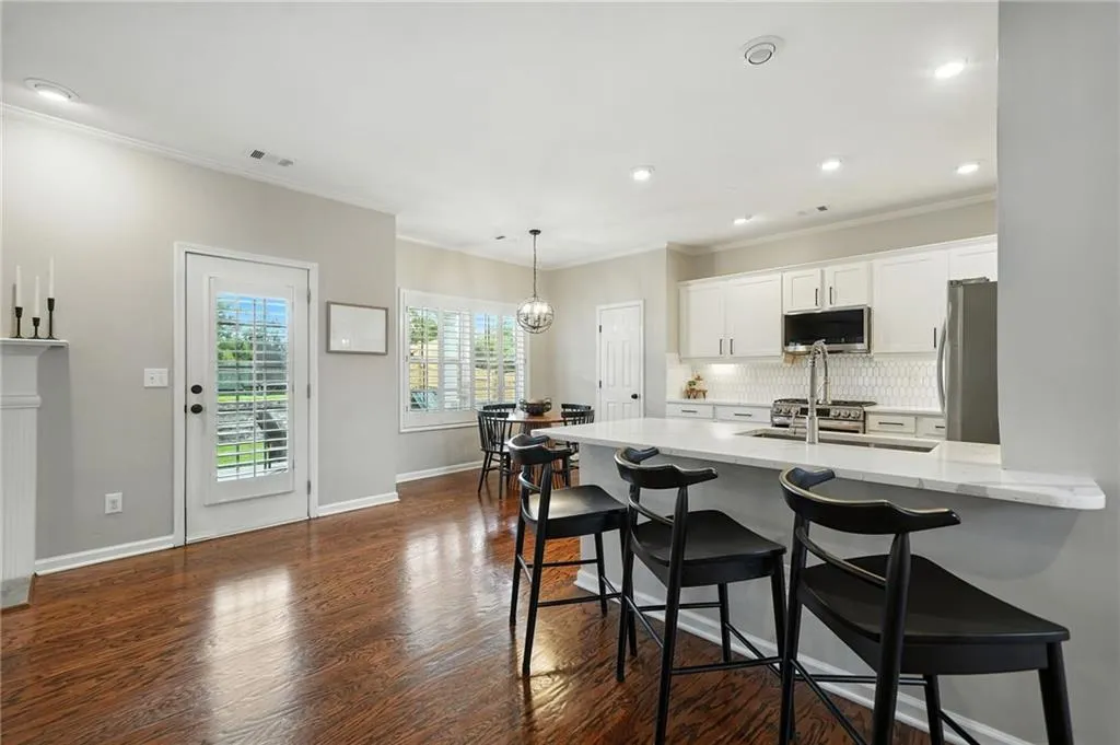 Smyrna, Georgia 30082, United States, 4 Bedrooms Bedrooms, ,3 BathroomsBathrooms,Residential,Active,198788