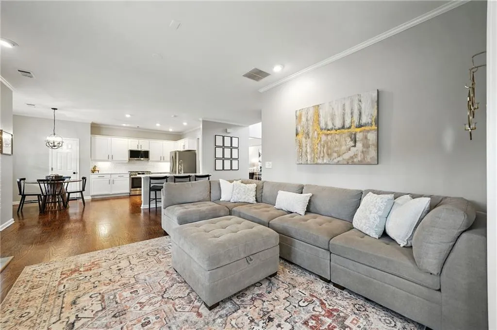 Smyrna, Georgia 30082, United States, 4 Bedrooms Bedrooms, ,3 BathroomsBathrooms,Residential,Active,198788