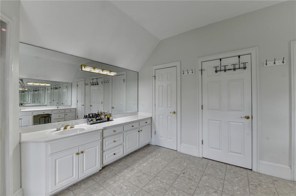 Seven Oaks - Residential
